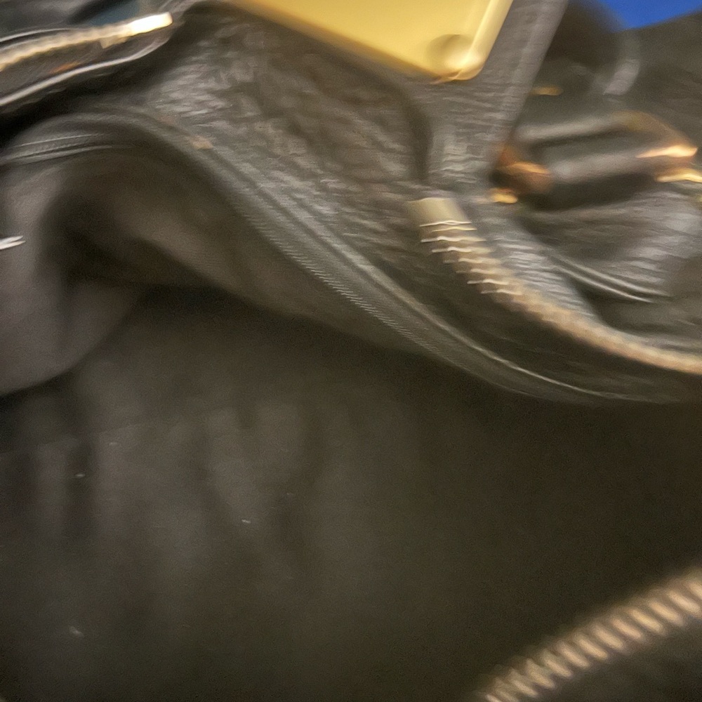 Chloe Black Leather Hobo with Gold Hardware - Picture 5 of 9